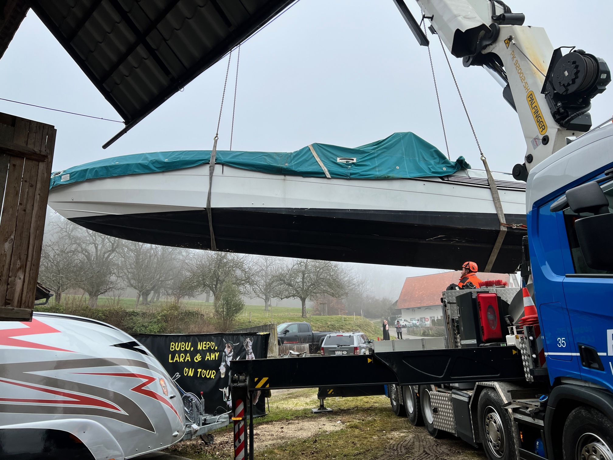 Boat transport gallery